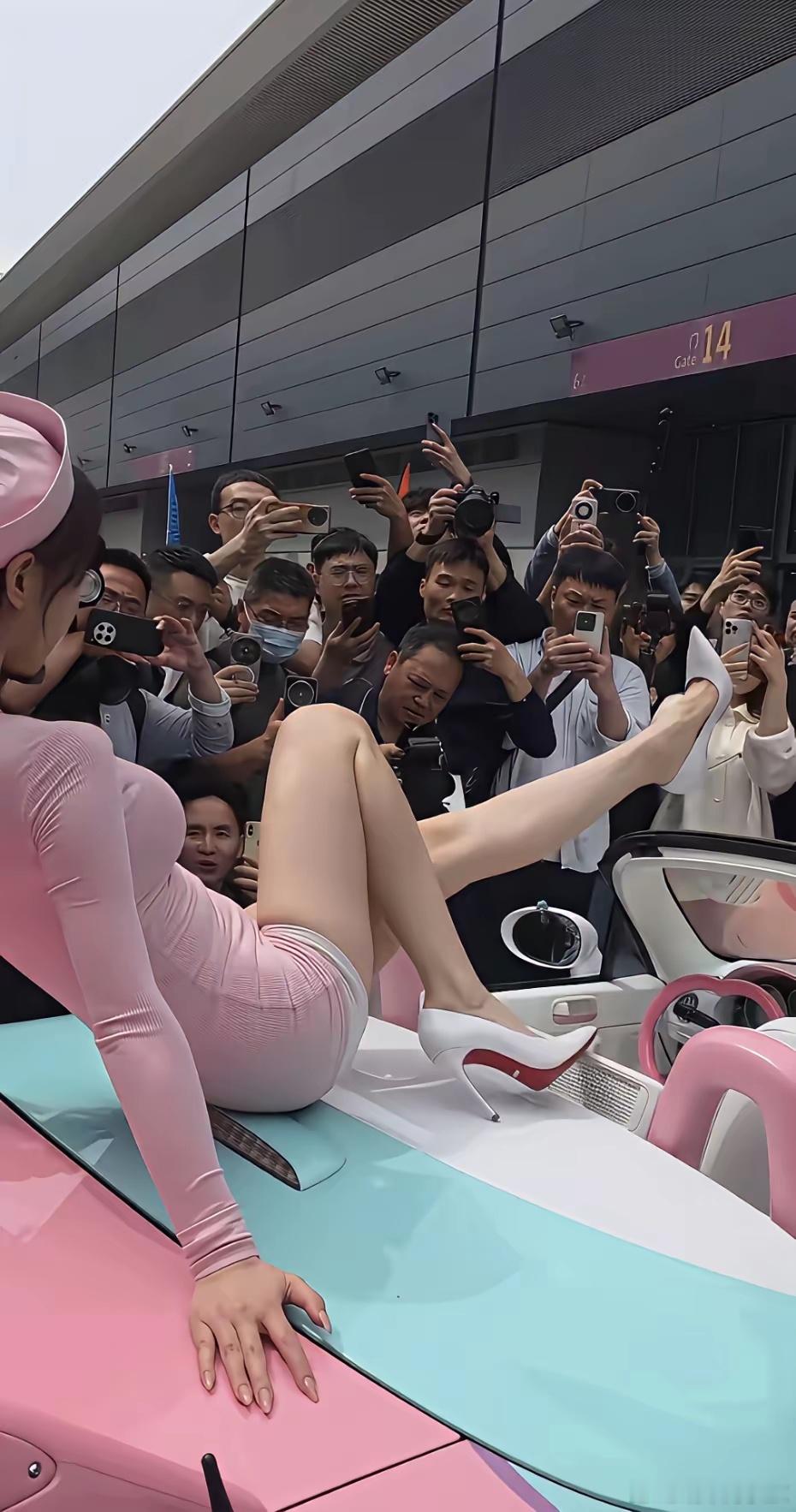 猜个车，地狱级难度的那种。