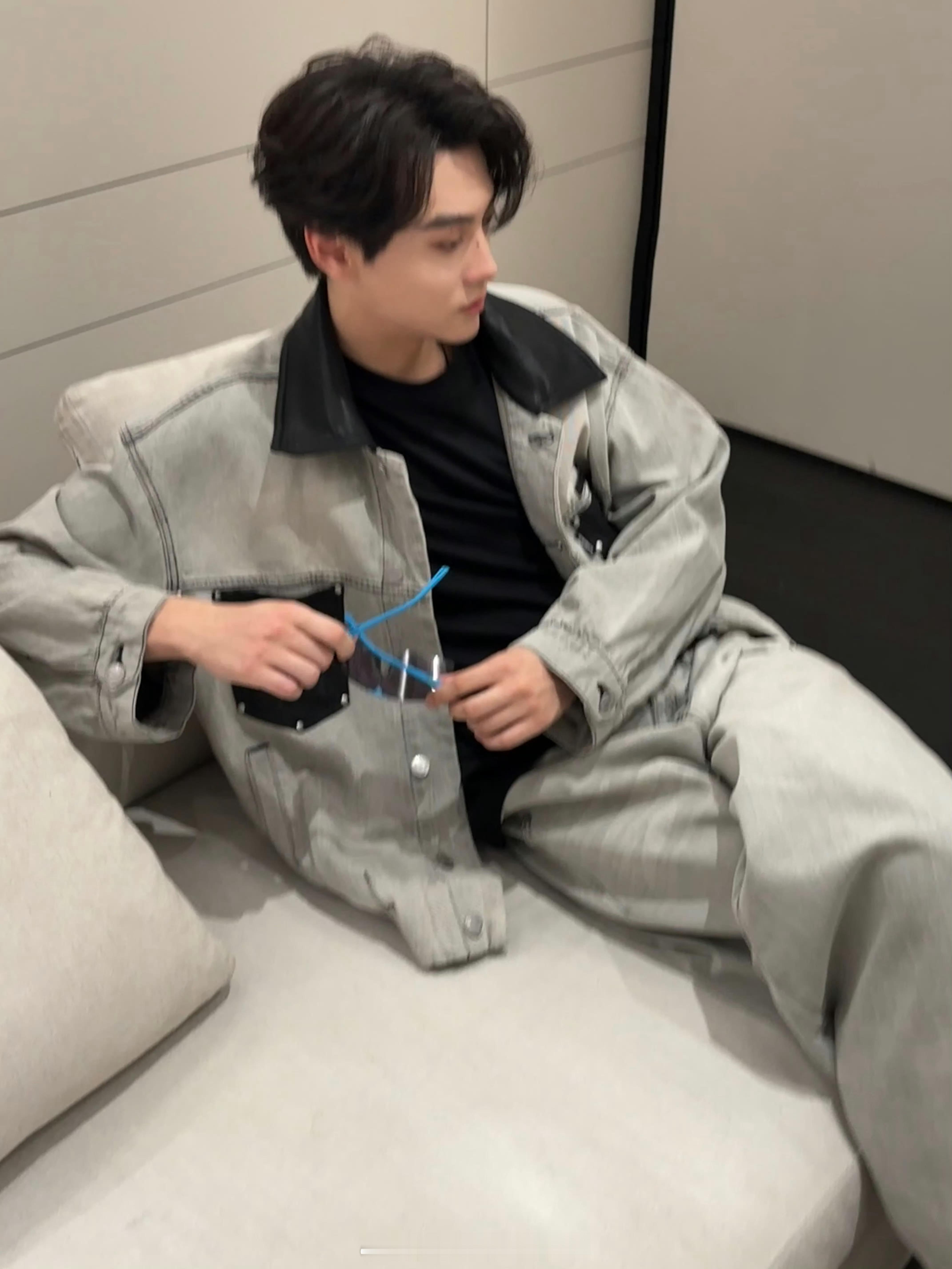 田栩宁微博营业～好多🍋～哈哈哈哈哈哈小脸宽肩大长腿，宁宁大王好帅田栩