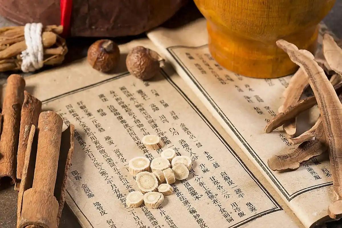 脾寒大便稀，胃寒胃疼痛，心寒唇紫暗，肾寒生殖难！老中医有一招 人体五脏最怕寒