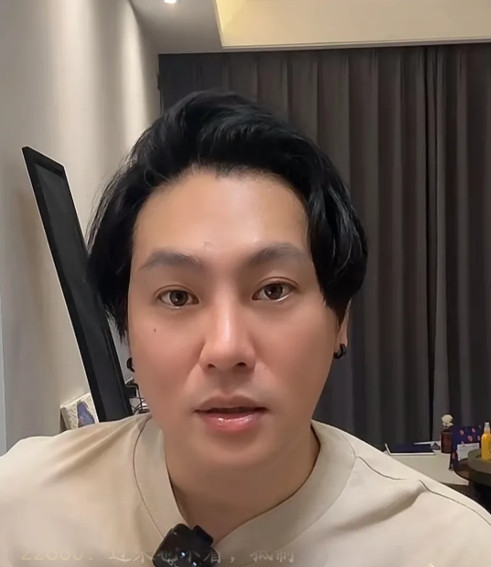 刚刚，湾湾博主直播时说:“在人家准备要结婚前，把这个事情拿出来各种去炒，我只能说