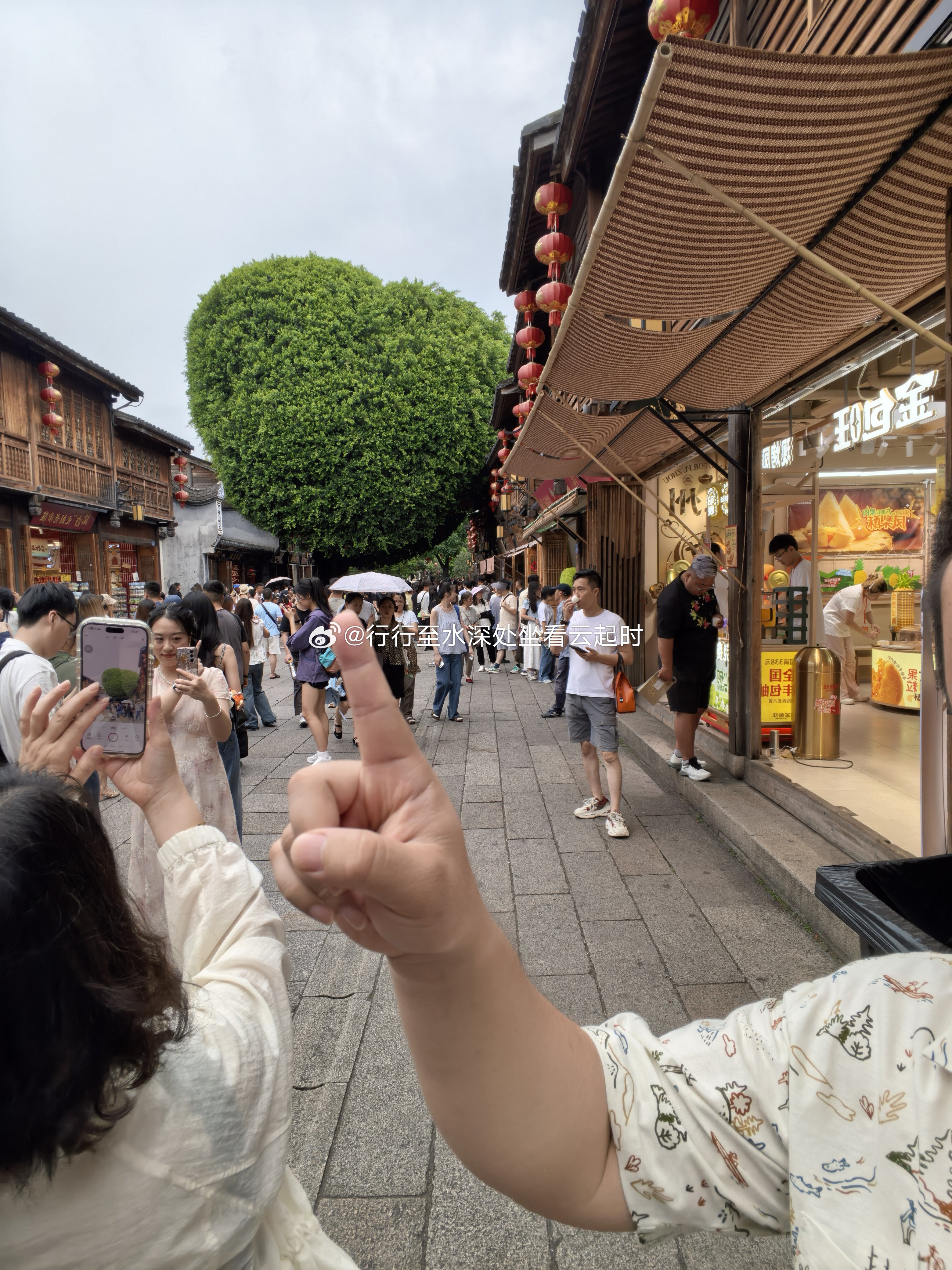 现在是北京时间周五下午17时28分。感觉跟奥特曼一样，能量几乎耗尽了。急需一个周