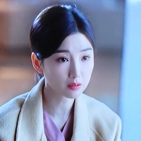 《问心2》里，心内和心外因为患者彭茂的事儿，斗争直接白热化，当着院长面科室同仁对