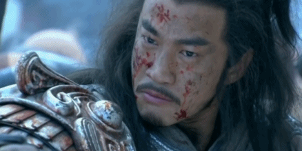 谁把张凌赫弄天上去了这个热搜结合何润东狂接商务这个简直有点爆笑了。这波泼天流量，