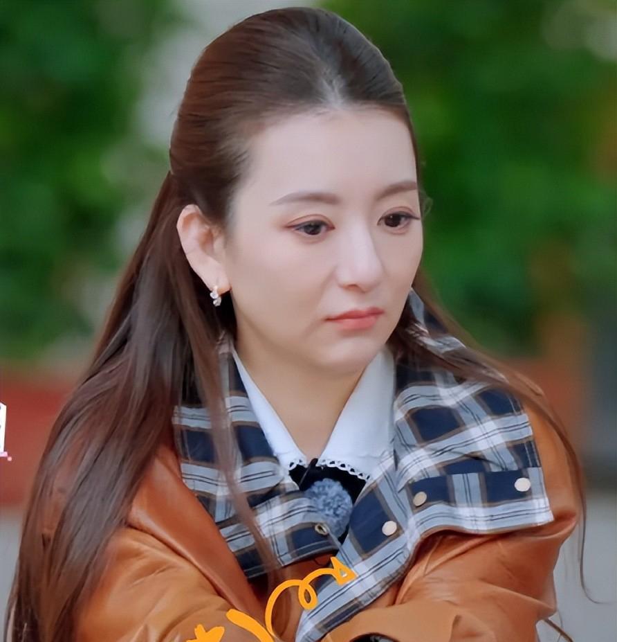 方媛在桃花坞被说不合群，不是高冷，是你没看懂她的处境！看《五十公里桃花坞