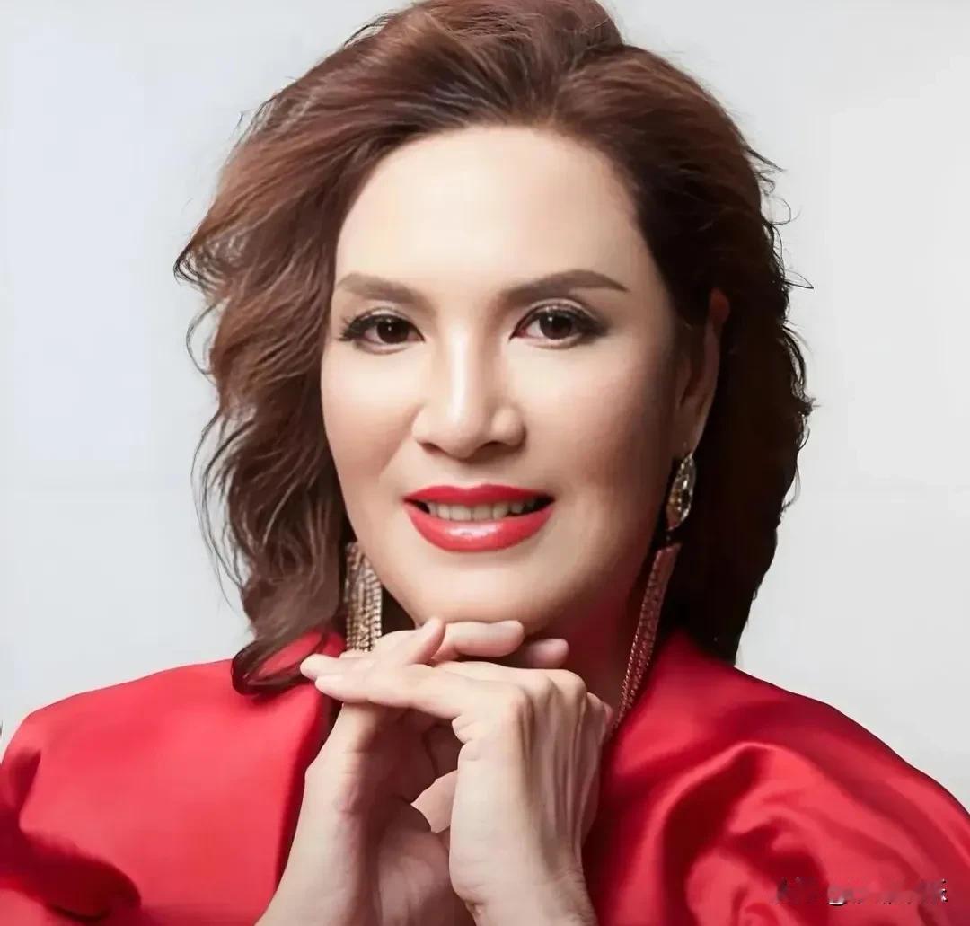 那艺娜，玩火自焚！昔日合伙人亲手“点火”，那艺娜的“爱如火”这次烧到了自己