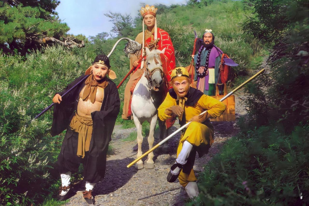 美猴王被两大佬以多欺少、以强凌弱，活活被镇压在五行山下五百年。——读完《西游记