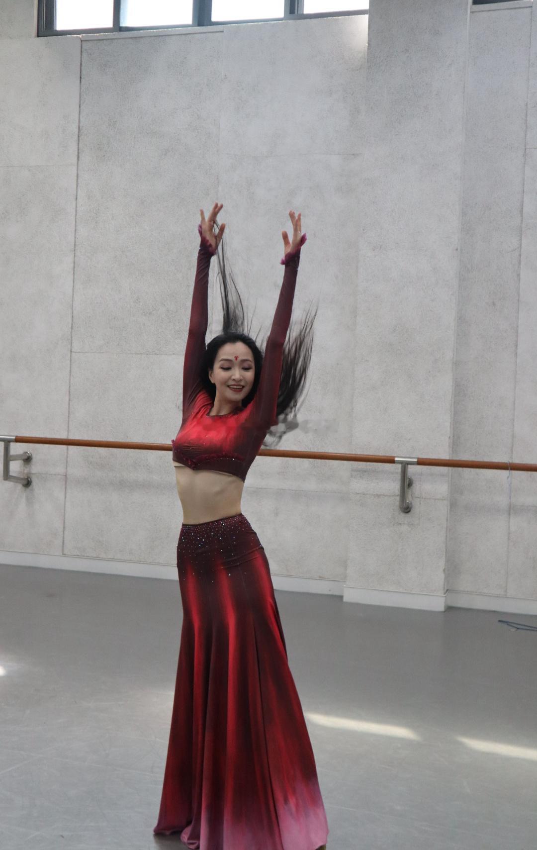 🌷无论哪个年龄段，你都要站在光里，不要光站在那里💃📷摄影师：璇宝、小圆圈✌