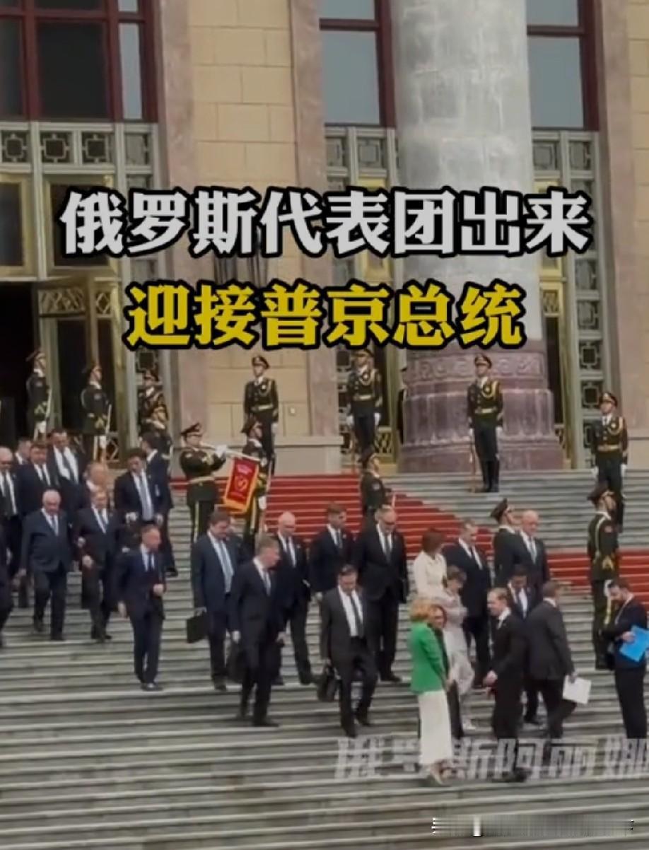 据报道：2025年中俄贸易额突破2279亿美元，今年前4个月同比再增近20%；能