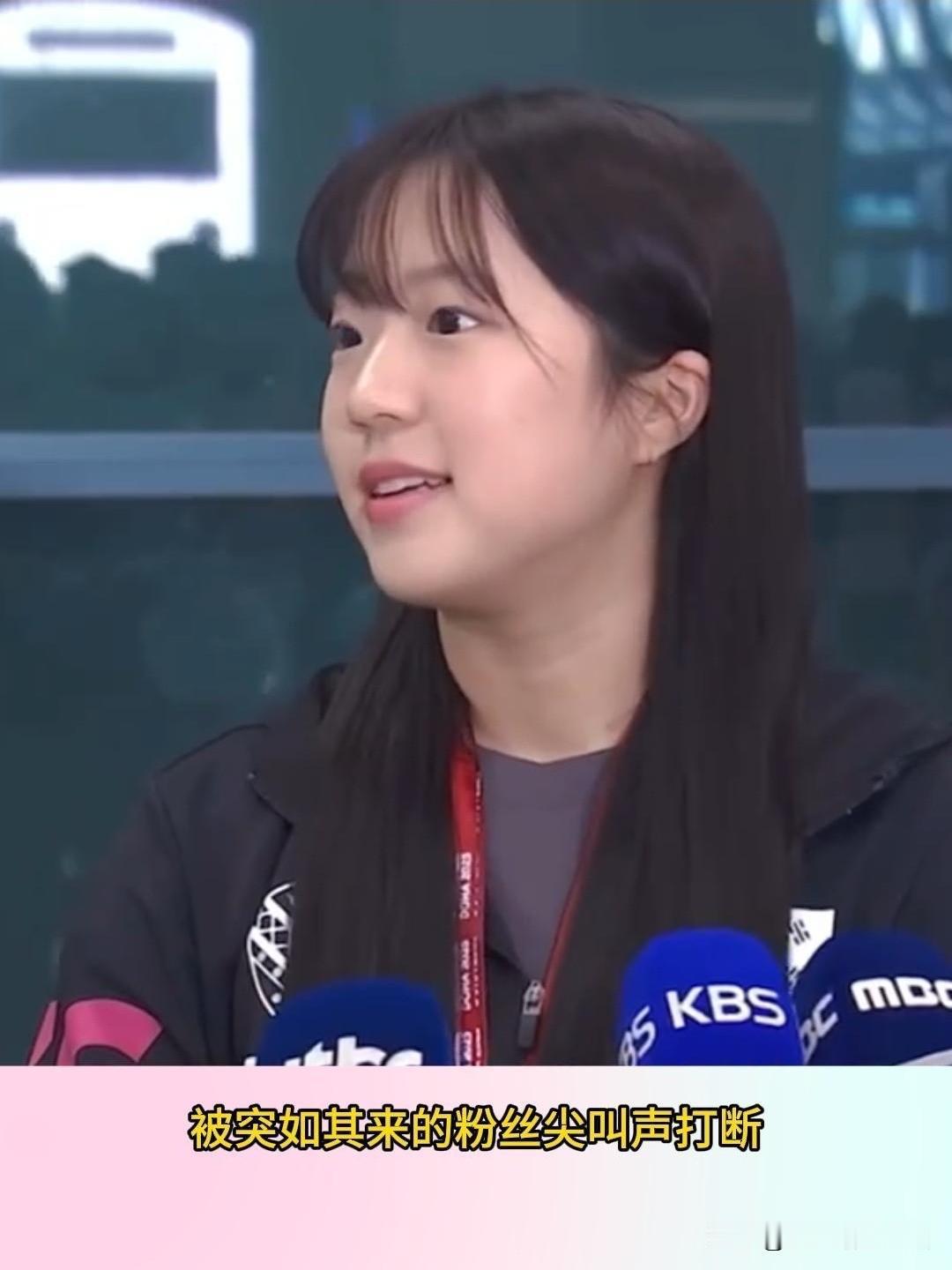 回到韩国，申裕斌“惊讶”中国球迷“太疯狂”了我每次到中国比赛，球迷们都会排队
