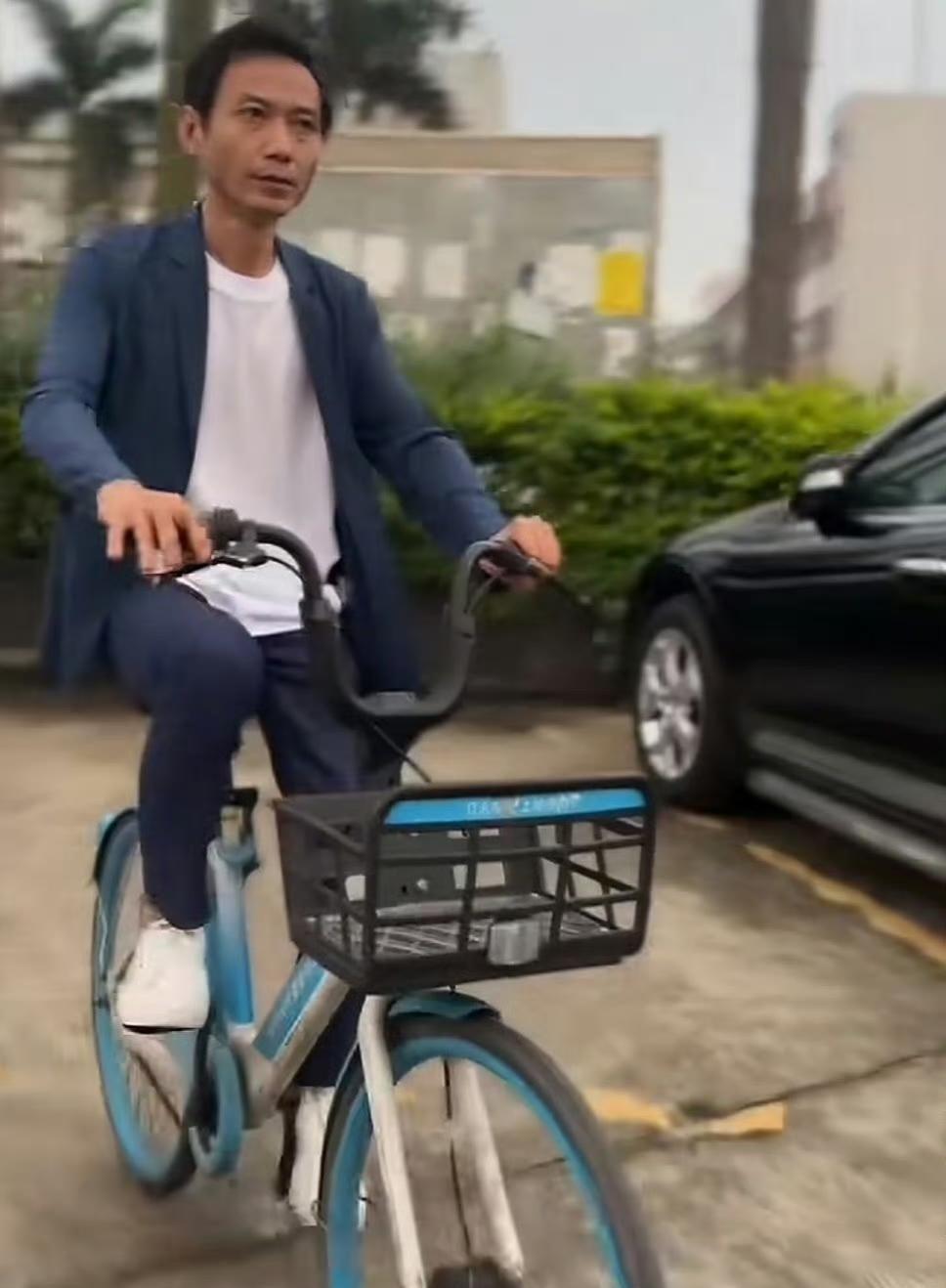 网友说这是雷军的模仿者!