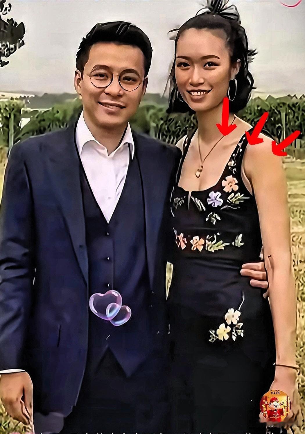 直到看见霍启仁的老婆南风我才发现一个问题香港的有钱人他们找媳妇看重的不是漂