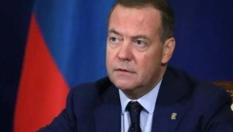 一旦战争打响，中国面临的第一波攻击，可能不是导弹，而是冻结3万亿外汇、切断SWI