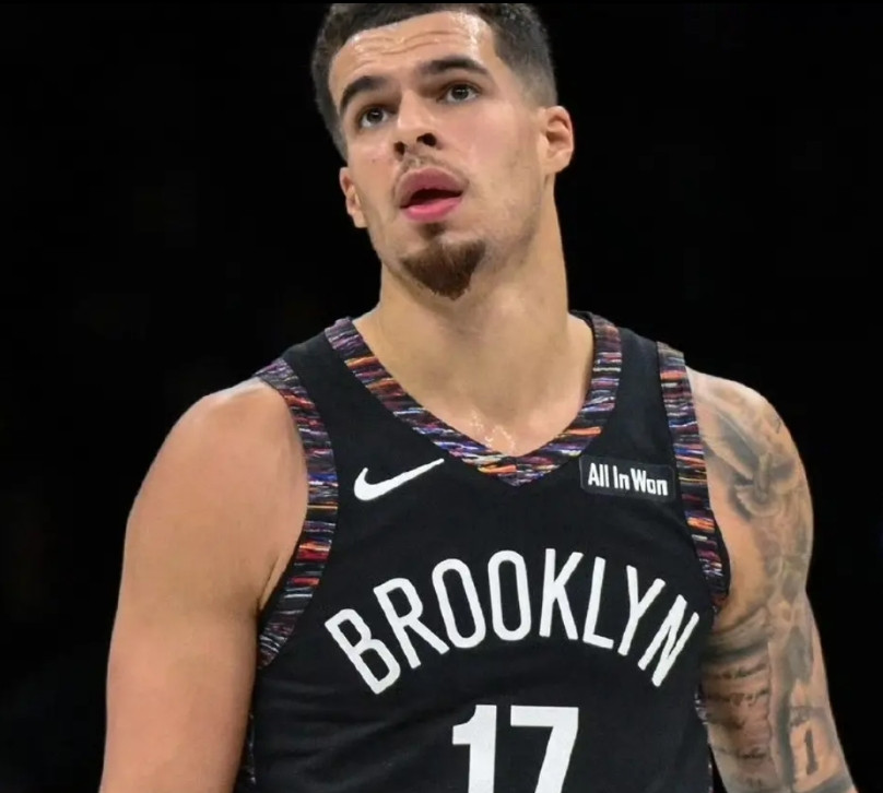 再这样下去你真要被交易了！篮网队又赢球了，他们以96-81大胜猛龙队，收获了