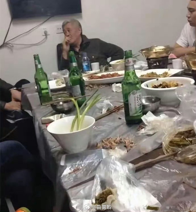 赵本山身价几十亿，为什么依然这么接地气？