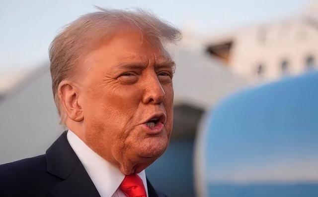 其实特朗普一直想逼全球跟中国脱钩，让中国经济垮掉。可是他算来算去，漏了一点，结