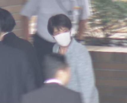日本首相高市早苗突然进医院，一待近6个半小时。NHK报道，17日上午她接受手部等