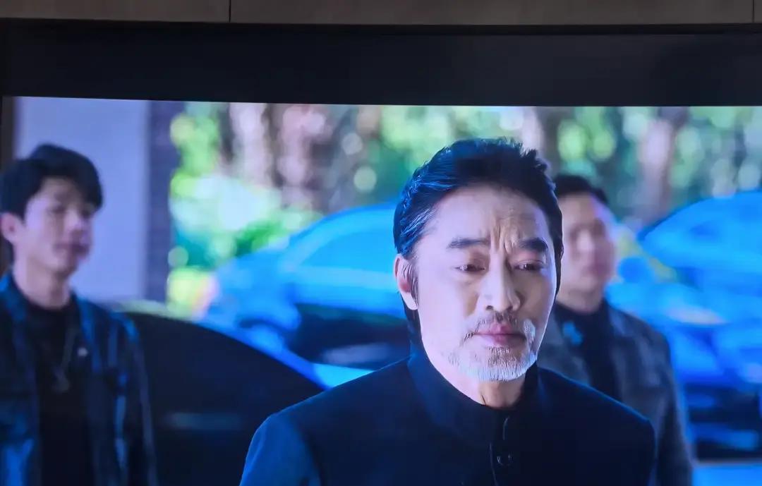 为什么烂演技总能混进好剧组？观众的眼睛这次真不答应了。《罚罪2》王挺一个眼神