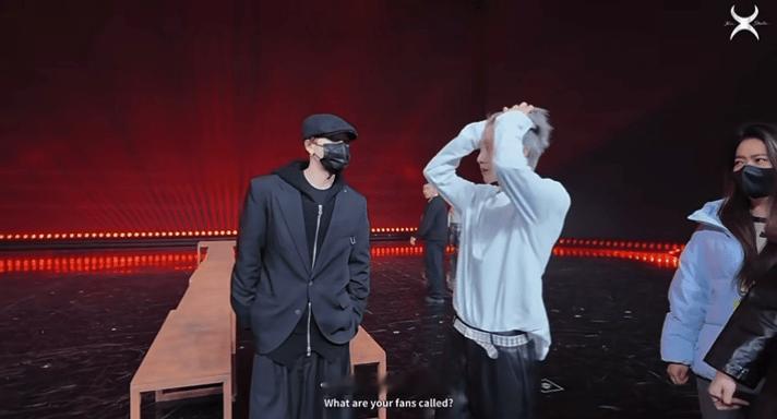 当体面人王嘉尔遇上白眼狼群体看懂的都知道王嘉尔又在扶贫自我高巢的人它必然不会懂