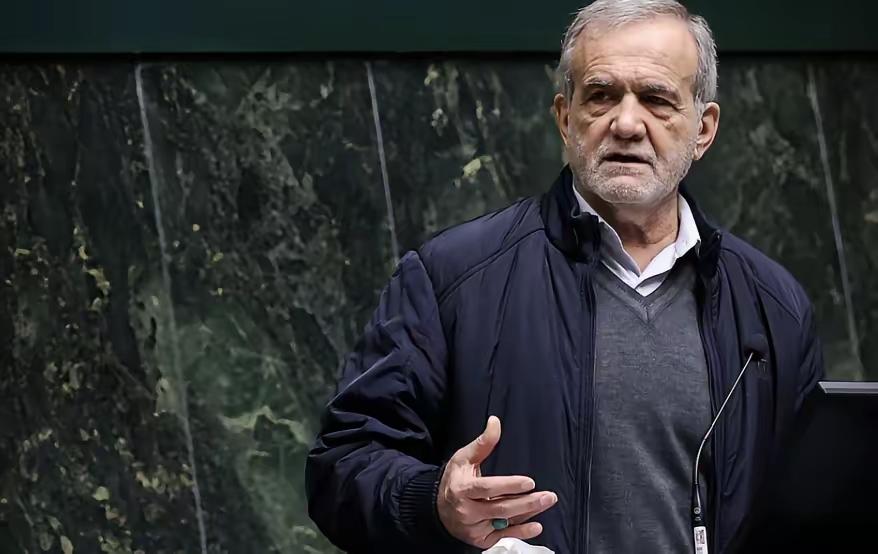 [吃瓜]这个新年，伊朗🇮🇷的局势可以说是“轰轰烈烈”，多个城市爆发示威，