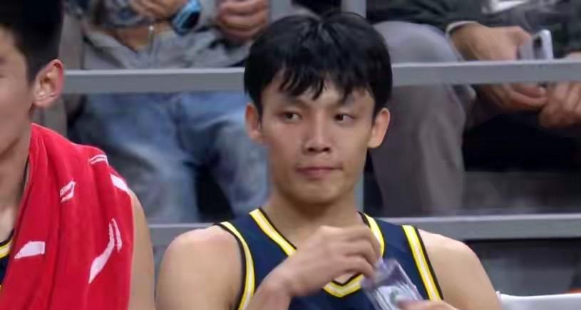 辽宁队在主场顶住了广东的冲击，硬生生把比赛掐死在自己节奏里。广东现在进攻高度