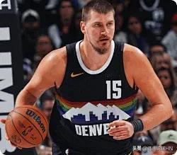 随着约基奇狂砍36+18+13，来看NBA最新得分、篮板、助攻榜前三1、得分