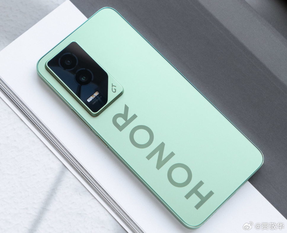 距离2026年不到2个月了，手机圈还有多款手机发布。比如荣耀GT2系列，荣耀50