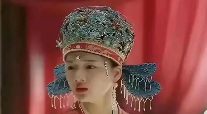 1070年初，福康公主病得奄奄一息，躺在床上。被子上全是虱子，驸马李玮却笑着说：