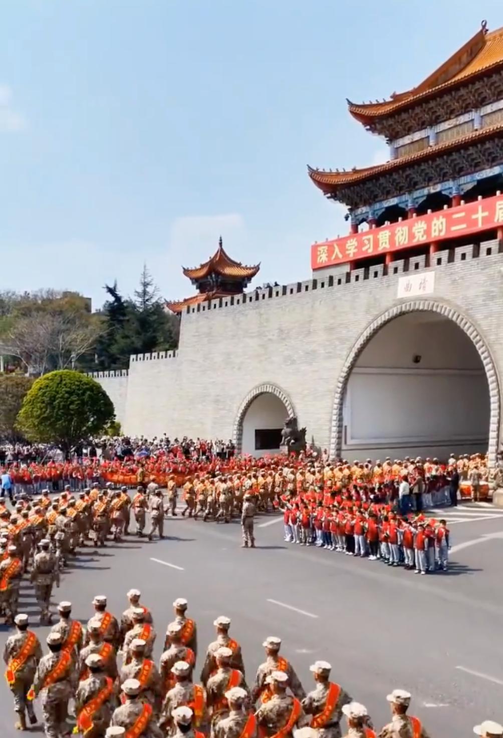 大陆征兵出现一个重大迹象，台当局彻底慌了，英媒：赖清德焦虑到睡不着觉！目前正是