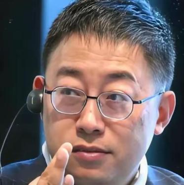 九三阅兵以后，一部分中国人慌了！ 按理说看到祖国越来越强大，这些人都应该更安