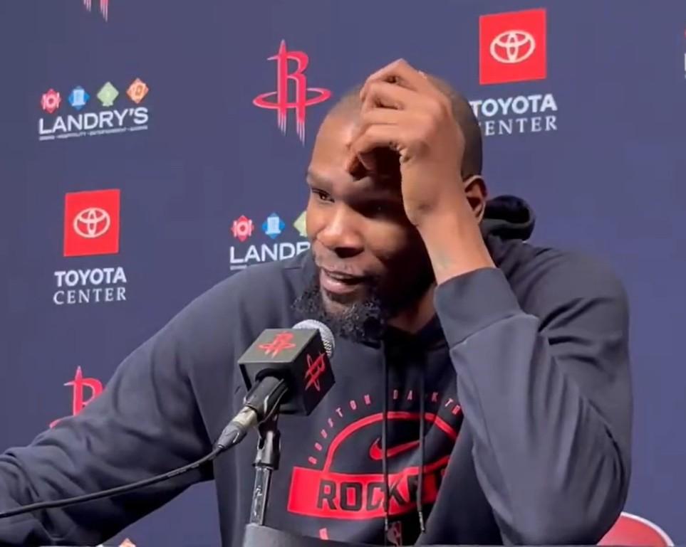 杜兰特这话太“耿直”了：“我不想说得太夸张，但那是我第一次被一个地方赶走，我