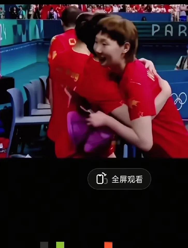 在莎莎战胜王曼昱之后这几个举动是国外选手之间不可能存在的现象：1.赢得比赛之后