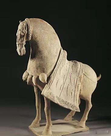 古代马的塑像太漂亮了，不同的马，展现出不同的形态，展现了高超的艺术水平，体现了我