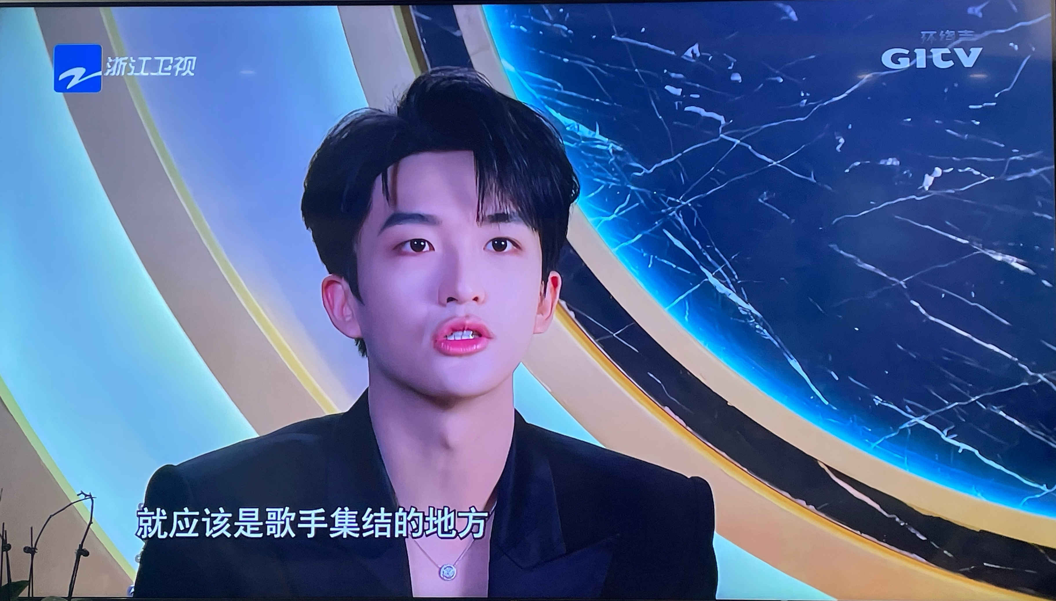 答辩完的第一件事就是看天赐[滑稽笑]​​​