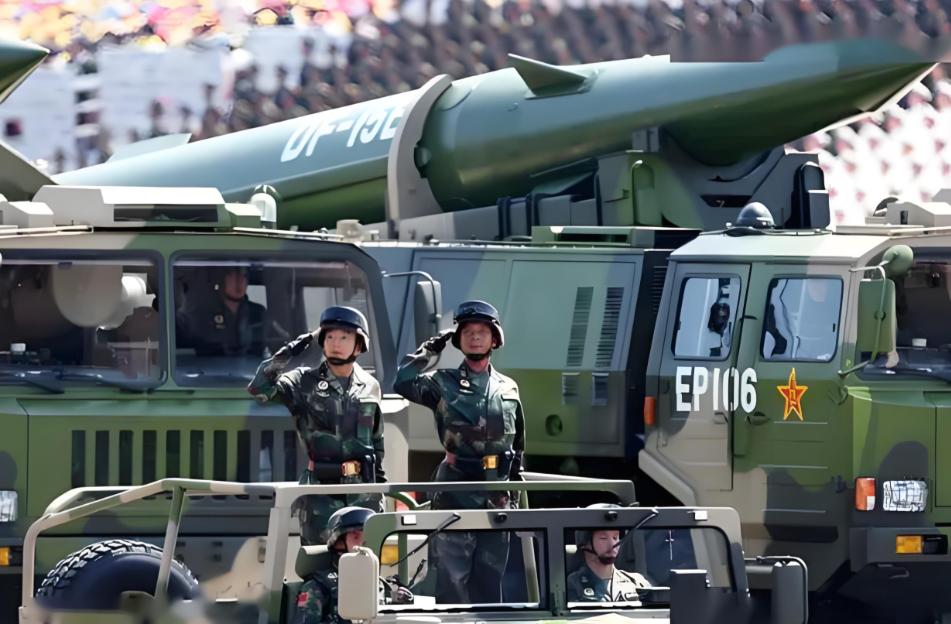 外媒认为这是一个不同寻常的信号！8月26日，联合早报刊文表示，中国进行军内大反腐