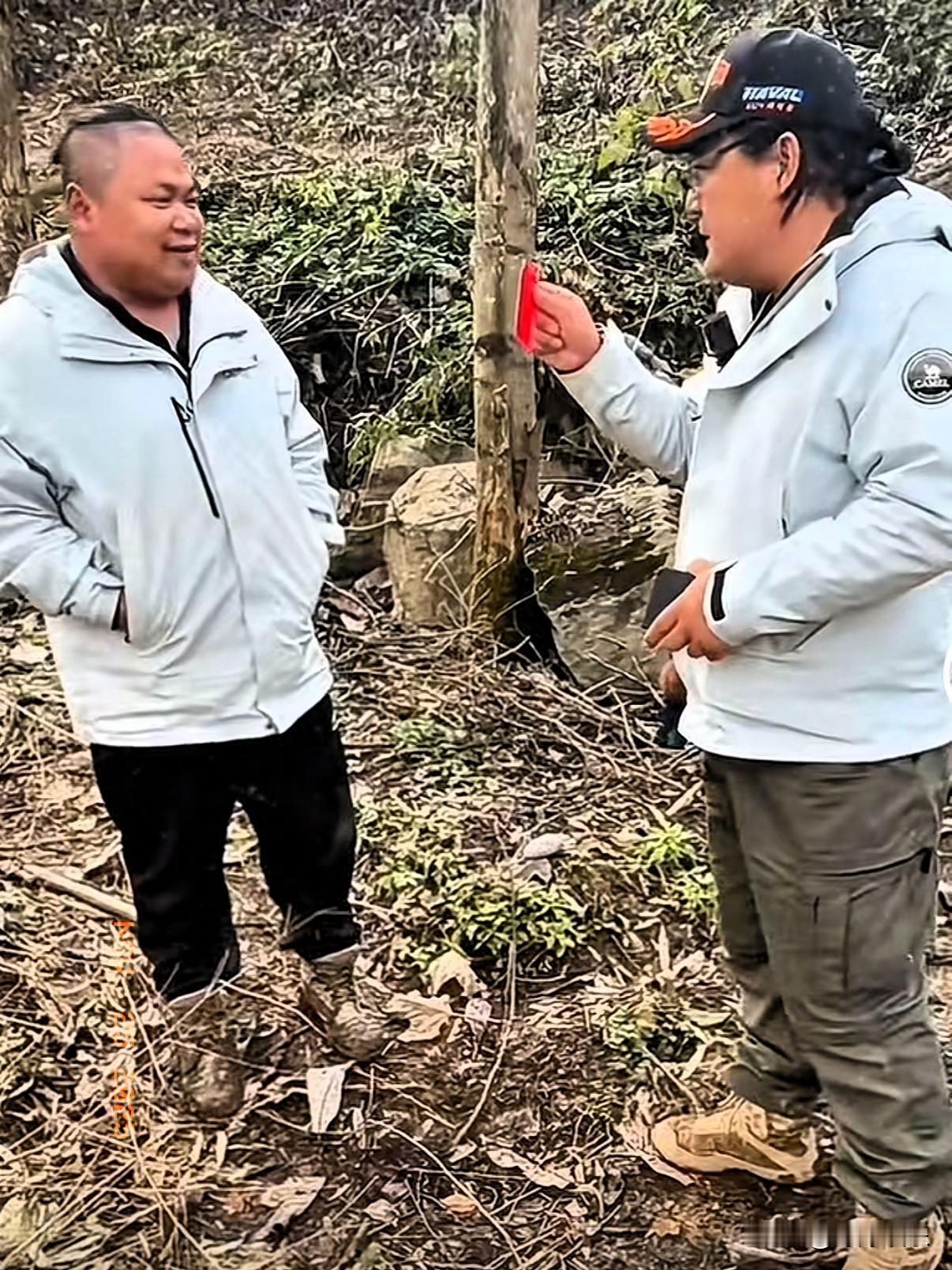 《荒野求生》决赛首张红牌太意外了！不是违规两次的林北，也不是穿两条裤子的建哥