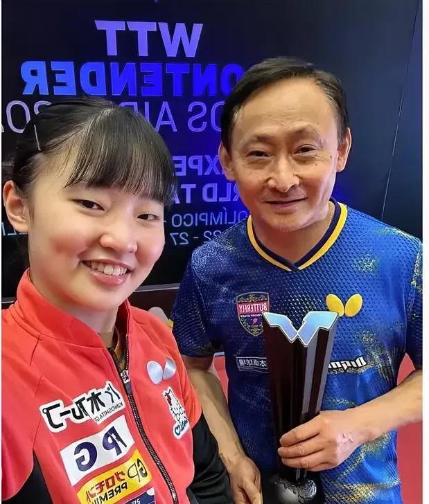 张本美和不简单，在刚刚结束的wtt常规挑战赛上她获得了两个冠军，虽然国乒没有