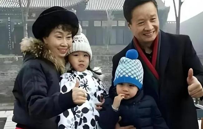 前外长李肇星的儿子，李禾禾，第一次上岳父家门，就把歌唱家阎维文给看愣了。麻烦