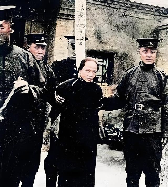 1950年，蒋介石“姐姐”被抓，她的处决意见上报至北京，周总理亲自去跟毛主席求情