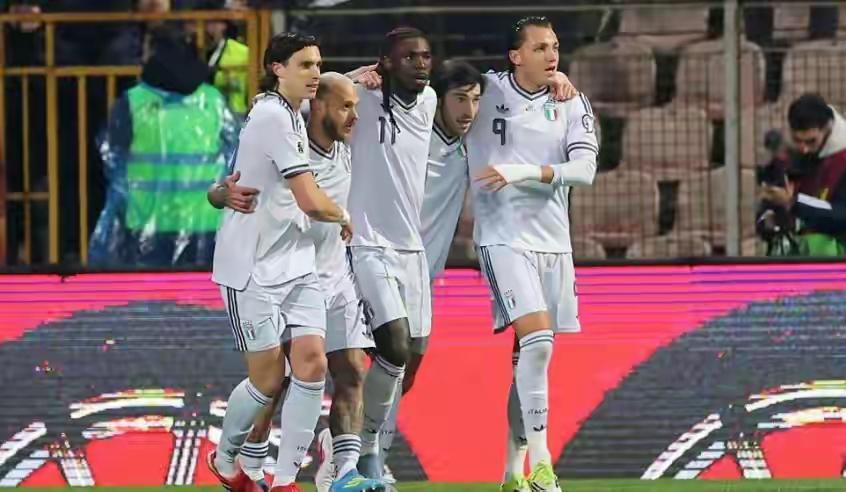 蛮奇怪一个问题，意大利明明名帅挺多的，什么安切洛蒂什么里皮什么卡佩罗什么曼奇尼，