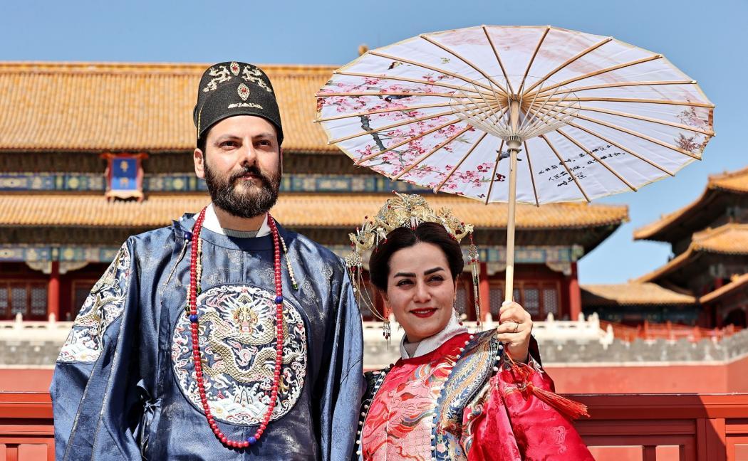 老外在中国旅游花1311亿美元！比起扩大内需，不如说让百姓得实惠。过去这一年