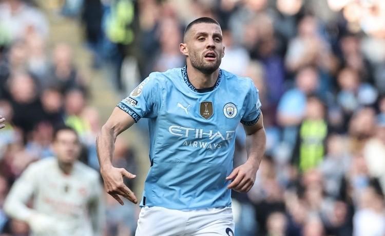 国米球迷最不想看到的一幕，可能要发生了。拜仁不是在开玩笑，他们正挥着支票簿，猛