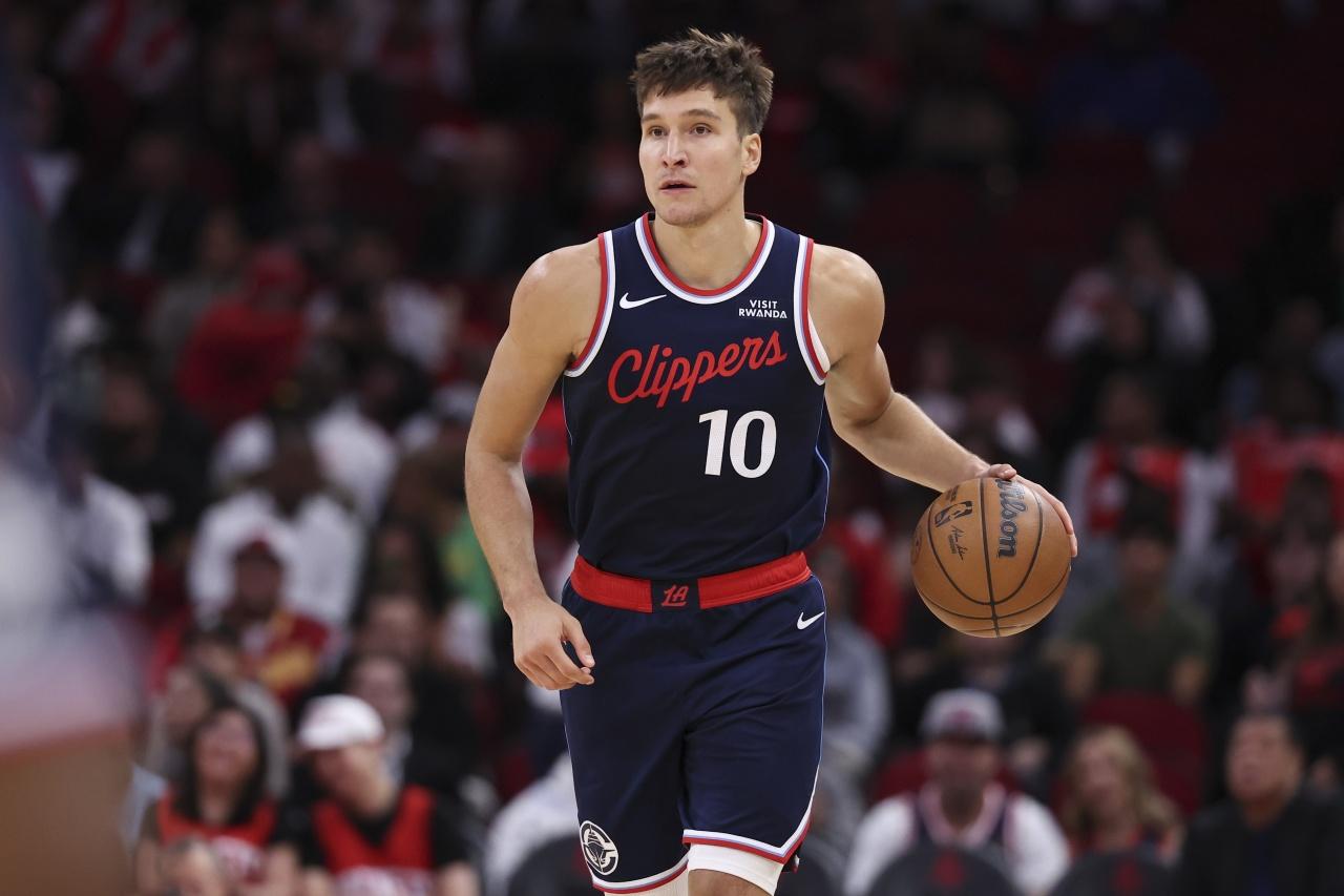 随着乔丹-米勒打出来之后，快船队估计更想交易博格丹了，可惜很难换出去！1，乔