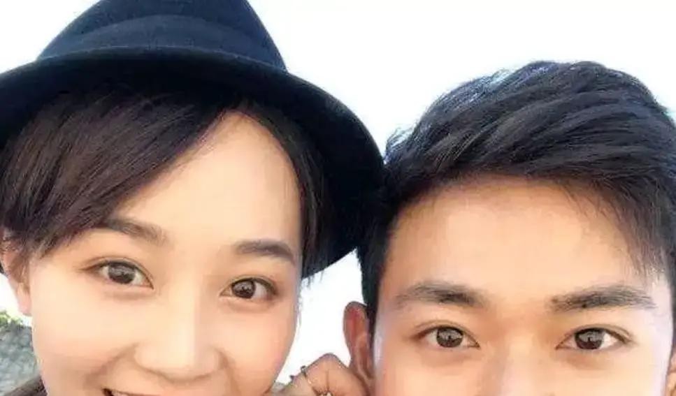 当年蓝盈莹和曹骏官宣分手的时候，多少人替这俩金童玉女觉得可惜，但要是扒明白女方背后的家底，你就会发现