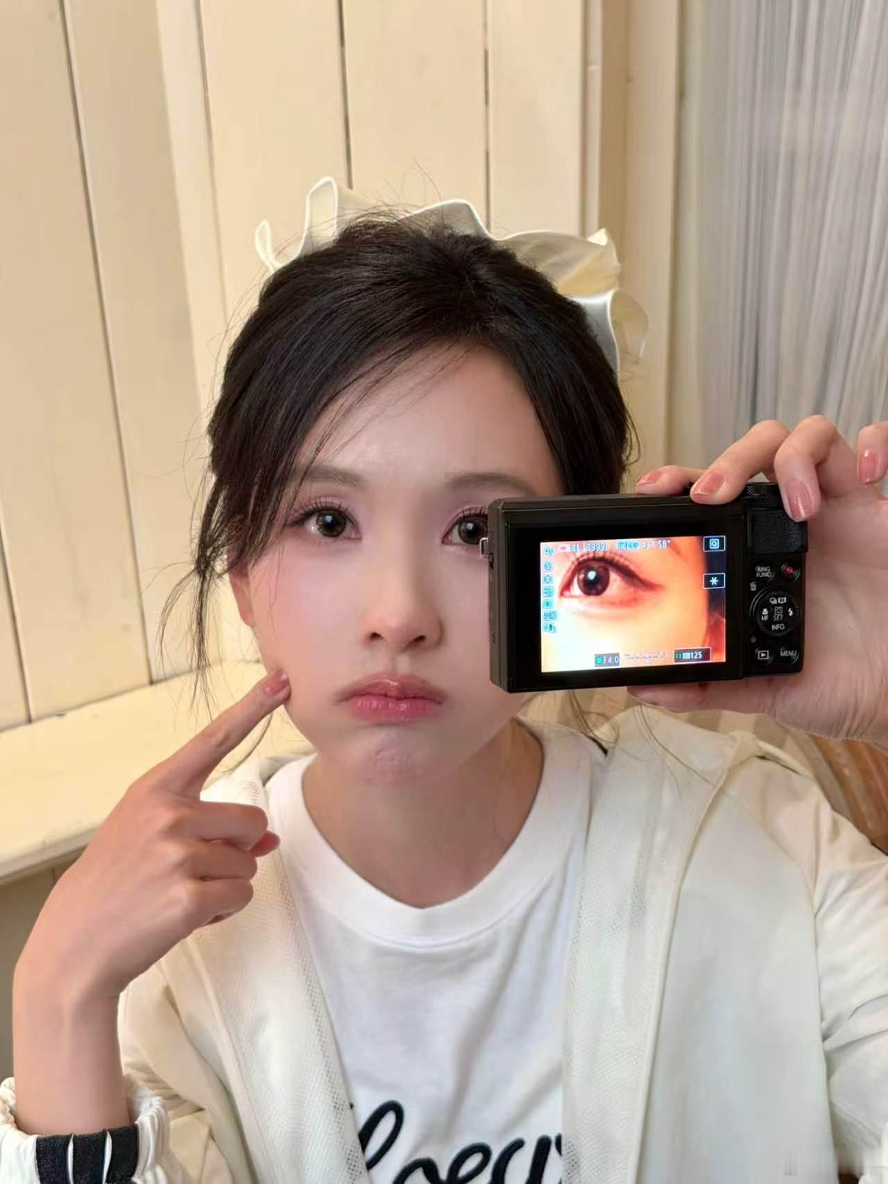 哪张不懂可以问陈都灵哪张不懂可以问陈都灵，因为我已经被美晕了
