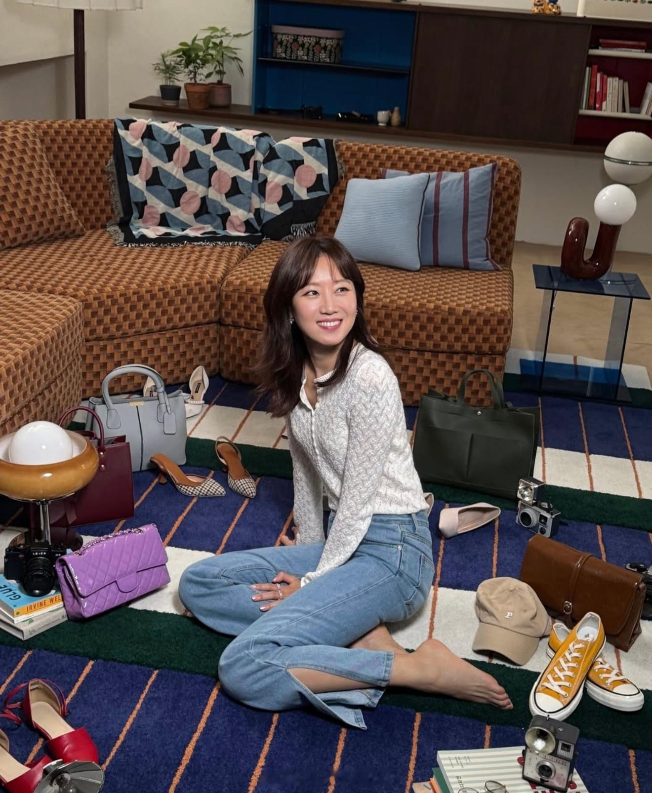 孔晓振孔布利身材依然很纤细美美哒​​​