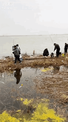 落荒而逃的钓鱼佬🎣[捂脸哭][捂脸哭][捂脸哭][捂脸哭][捂脸哭]