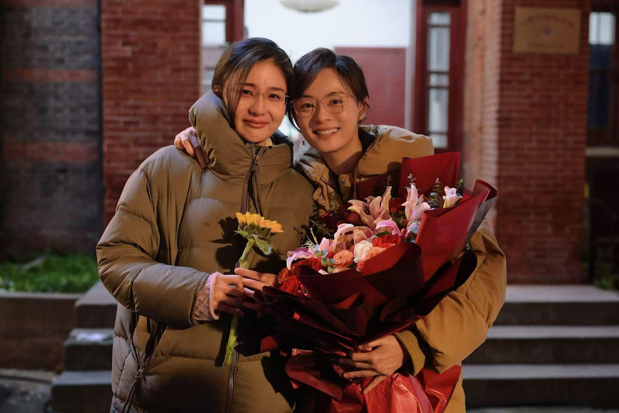 孙俪帮新人演员争取机会新人演员说想成为孙俪这样的人，后辈对前辈的敬仰和向往太让人