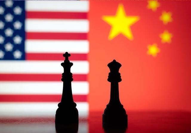 美国在等中国。显然，对于中国的态度，美国方面迫切想要得到，所以在当地时间10日1