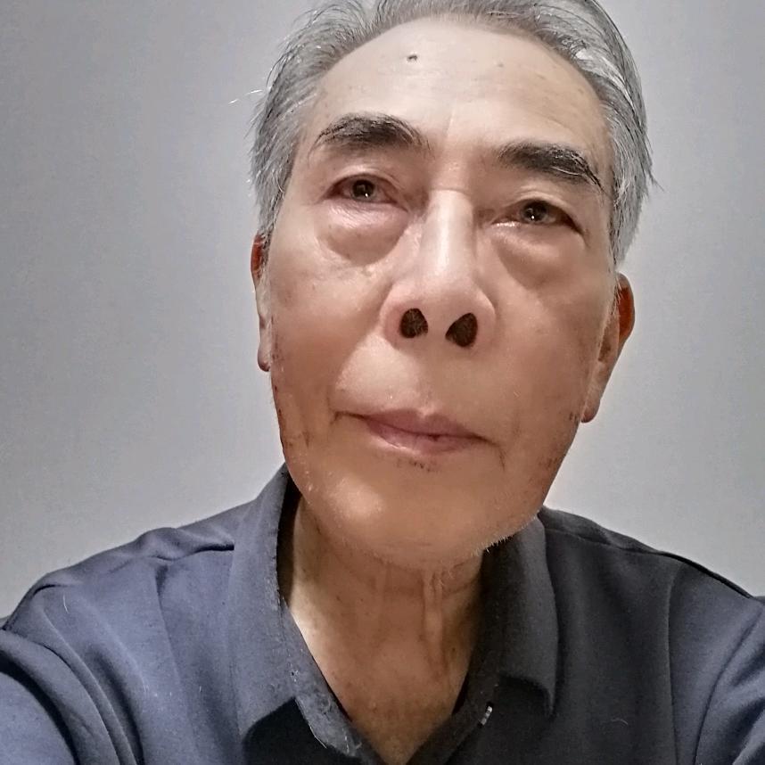 传奇人物贵州老吴，一生亮点谜团无数网上一位84岁的贵州老吴先生，不但年事已高