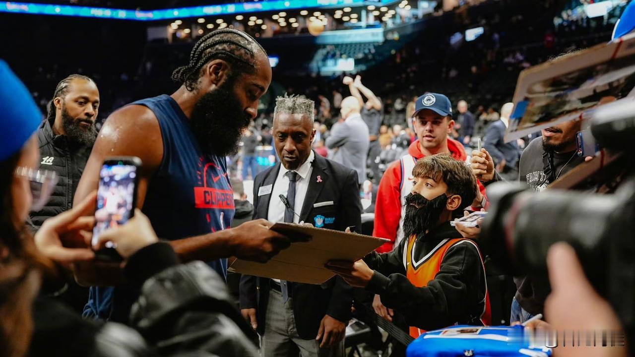 快船和雷霆谈谈吧你们的次轮打算怎么用？不光首轮多，次轮也多到用不完，从26